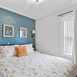 The Downtown Carriage Flat